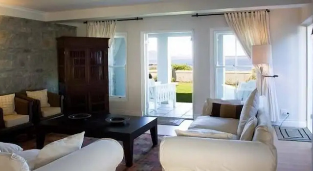 Апартаменты Ocean Eleven Guest House