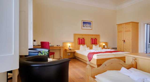 Трёхместный номер Standard Schlosshotel Fürstlich Drehna