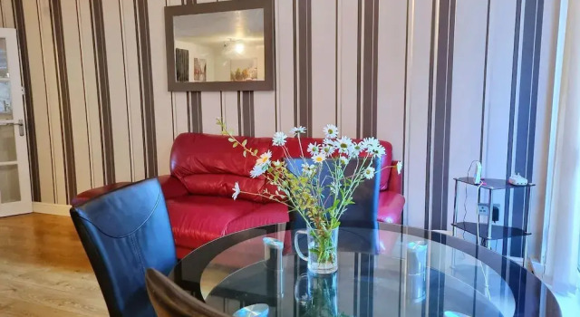 Stunning 3-bed Apartment in Newcastle Upon Tyne, Varaa Huoneisto Asunnot kohteessa Merseyside, Huoneisto
