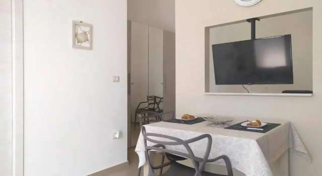 Dimora Beccarini, Book Hotel Hotels in Manfredonia with Parking, Parking