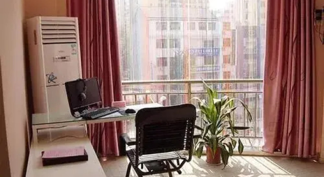 Xianning Yiju Holiday Hotel, Varaa Hotelli Xianning Hubei
