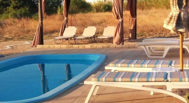 Вилла Gennadi Serenity House -beachfront Villa