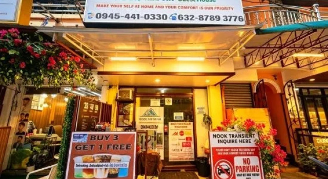Nook Airport Guesthouse