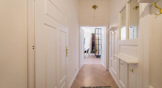 Apartament Deluxe Old Town św. Krzyża WAWELOFTS, Забронировать Апартаменты/квартира Апартаменты Кракова, рядом с Церковь Святого Франциска Ассизи, Апартаменты/квартира