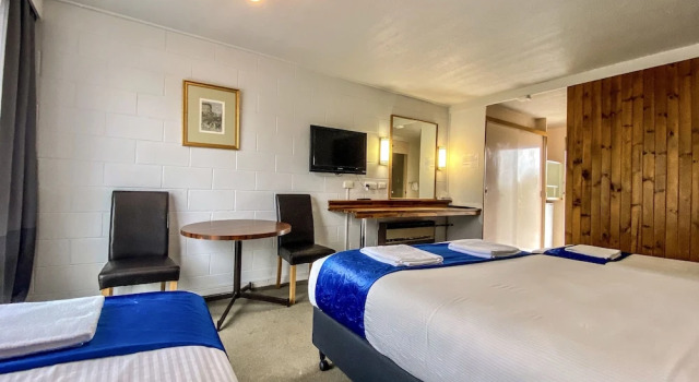 Четырёхместный номер Standard Snow Season Motor Inn