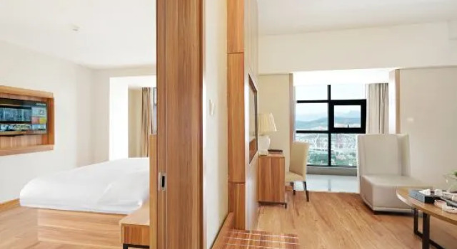 Люкс Business Kingston Lifestyle Hotel Zhangpu
