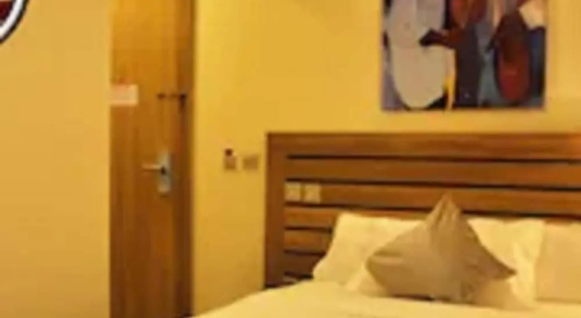 Номер Standard Moz One Executive Guest Rooms Hombori