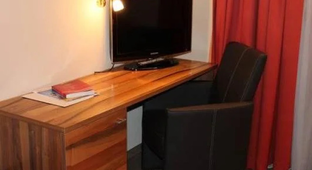 Tiroler Hof, Rezervați Hotel Telfs 