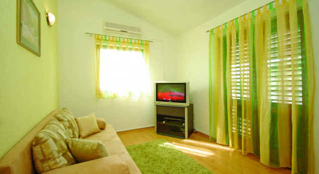 Apartment Stipe - sea view from the terrace : A1 Makarska, Riviera Makarska, Забронировать Апартаменты/квартира Отели Макарска с парковкой, Парковка