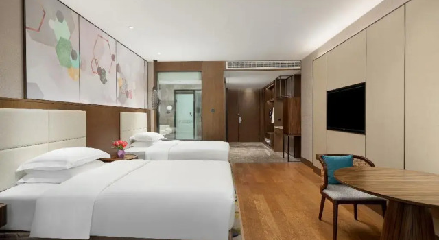 Crowne Plaza Beihai Silver Beach, Book Hotel Hoteller i Beihai med pool, Swimmingpool