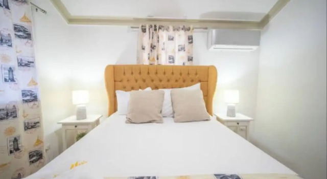 Апартаменты c 1 комнатой с балконом Charming 1b Apto Walk To The Beaches & Main Street