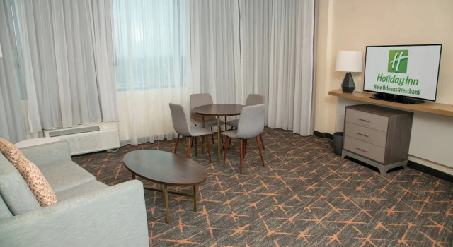 Двухместный люкс Holiday Inn New Orleans West Bank Tower by IHG