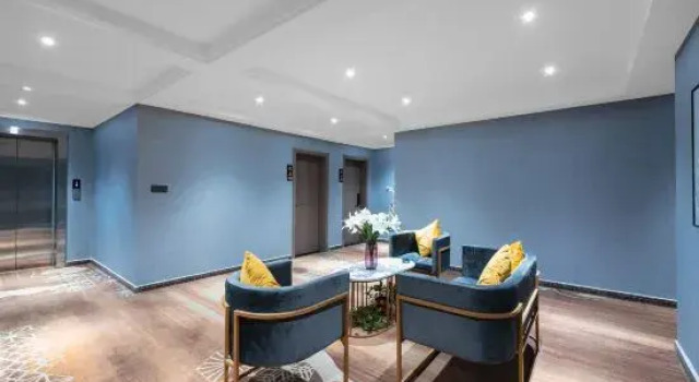 Jin Yue Movie Hotel, Book Hotel Zhoukou Henan