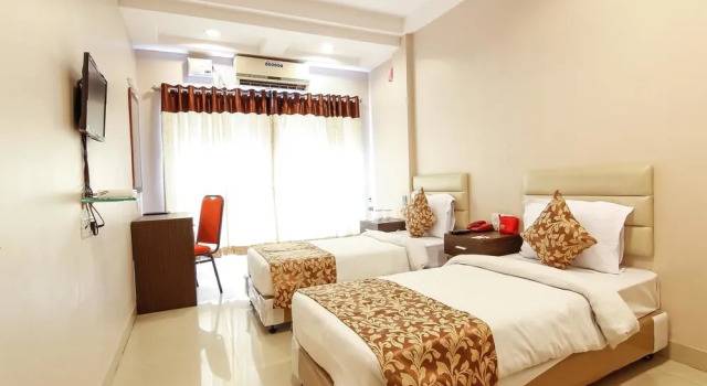 OYO 600 Hotel Skyhy, Rezerwuj Hotel Hajdarabad 