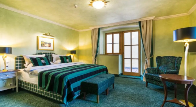 Kurfürstliches Schlosshotel Weyberhöfe, Rezervați Hotel Hoteluri în Eifel cu piscină, Piscină