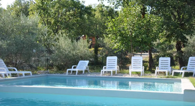 Suite Nid dAmour et Spa privatif, Prenota Resort Hotel a Alvernia con parcheggio, Parcheggio