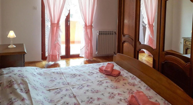 Awesome Home in Fazana With Wifi and 4 Bedrooms