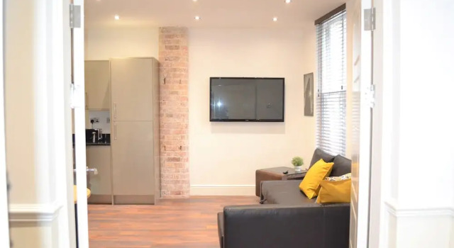 OnPoint Apartments - Deluxe Apartment City Centre Ideal Location!
