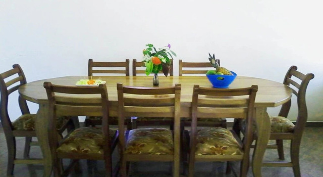 Twitter Paradise Guest House, Забронировать Гостевой дом Отели Элмина с парковкой, Парковка