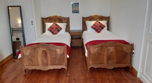 Les Volets Verts Aulnay, Rezerwuj Hotel Aulnay Charente-Maritime
