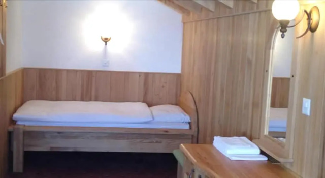 Hotel City Garni, Забронировать Отель Отели Церматт с парковкой, рядом с Горнолыжный подъемник Маттерхорн Гласье Парадайз, Парковка