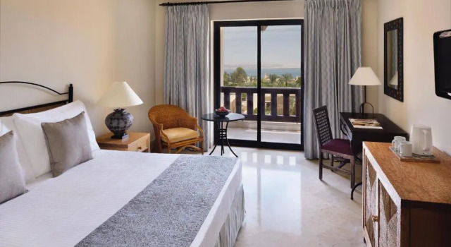 Двухместный номер Classic с видом на море Mövenpick Resort & Spa Dead Sea