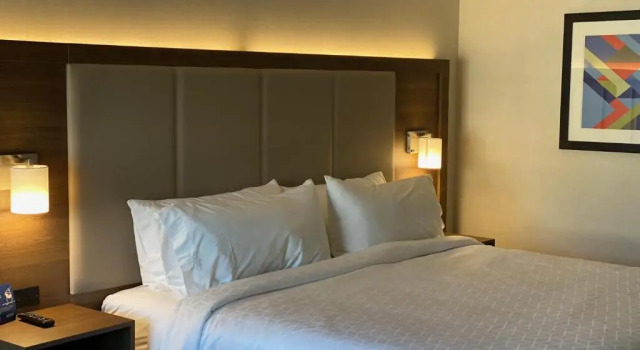 Двухместный номер Standard Holiday Inn Express & Suites Chatsworth by IHG