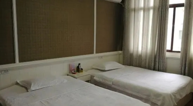 Люкс Deluxe Chaoyang Hotel