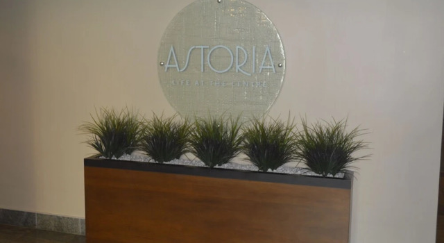 Euphoria at the Astoria, Забронировать Отель Отели Виктории 3 звезды, рядом с Emily Carr Gallery, 3*