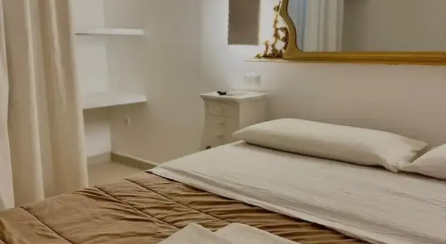 Superior suite cu balcon Petra Bianca