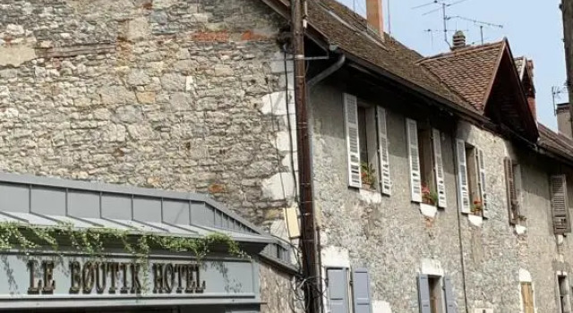 Studio74, Réserver Appartement Annecy-le-Vieux Lac d'Annecy, près de Moon Beach Annecy