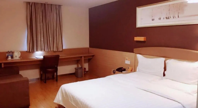 Номер Superior 7Days Inn Wuhan Dingziqiao Zhongnanlu Metro Station
