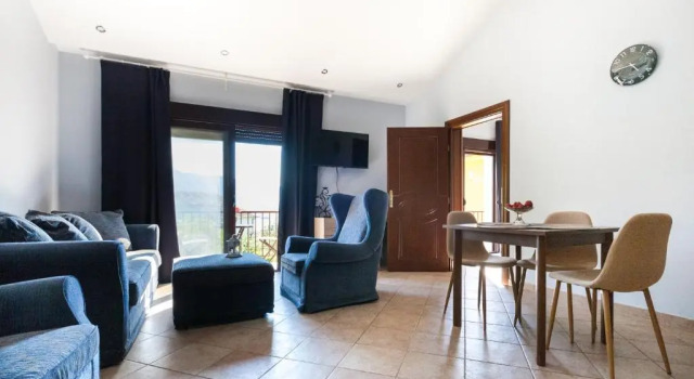 Апартаменты Villa Risan Apartments