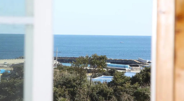 Коттедж с 2 комнатами Jeju Bille Log Pension