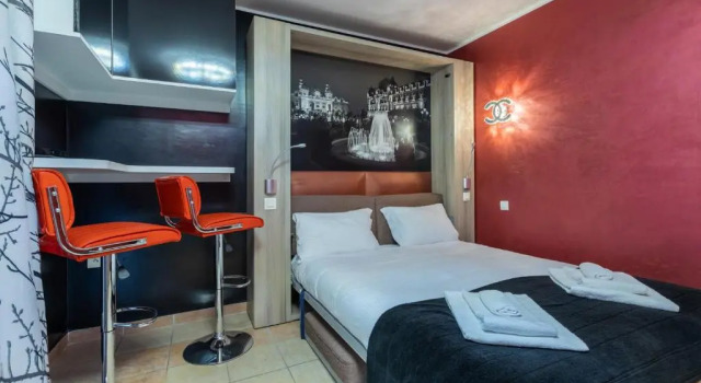 Palais Josephine Cosy studio with free parking, Book Hotel Hoteller i Monaco med pool, Swimmingpool
