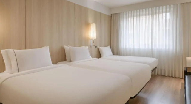 Трёхместный номер Standard AC Hotel Córdoba by Marriott