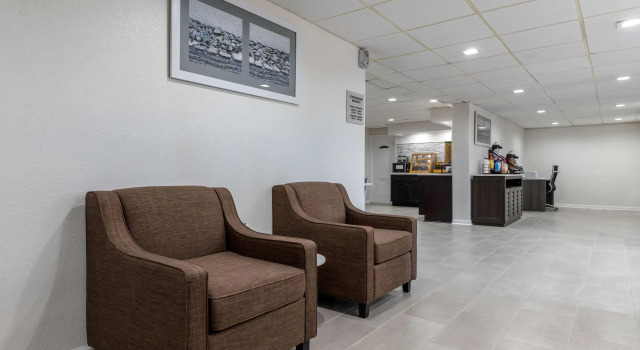 Econo Lodge at the University, Забронировать Отель Отели Южной Каролины с завтраком, Завтраки