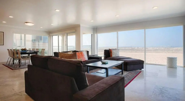Beach Front Dream 2 Story Condo!, Забронировать Отель Лос-Анджелес Большой Лос-Анджелес, рядом с Пляж Плайя-Дель-Рей
