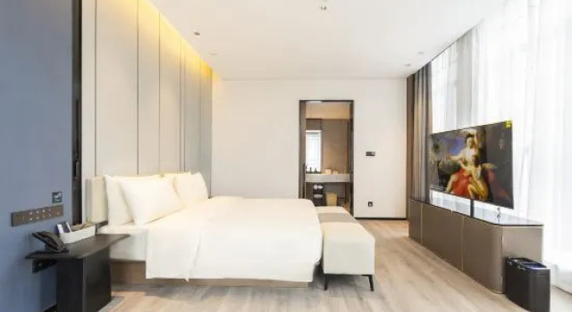 Люкс Atour Hotel Zhengzhou East Station Longzi Lake