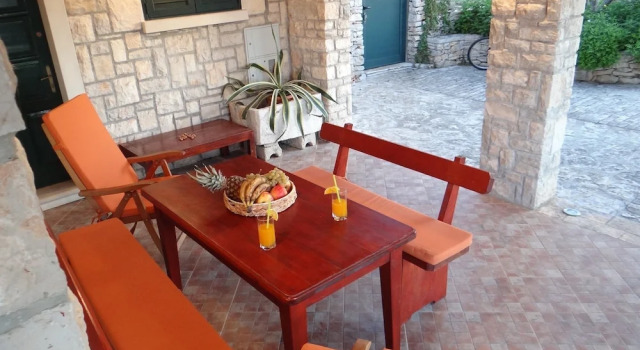 Коттедж Stone House San Pelegrin