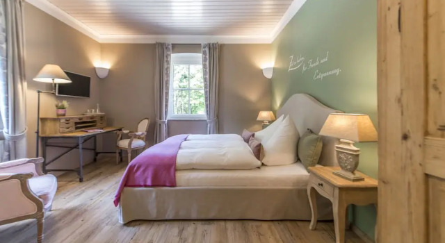 Waldruhe - Bett, Frühstück & ein Lächeln, Book Hotel Hotels in Liezen with Breakfast, Breakfasts