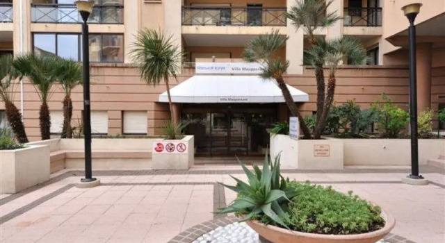 Villa Maupassant 06 Cannes, Забронировать Вилла Отели Канн с парковкой, Парковка