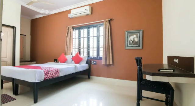 Номер Standard Hotel O Varun Residency