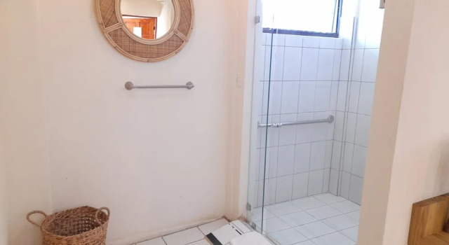 Четырёхместный номер Standard Zulu Surf Hotel