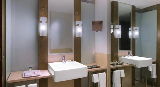 Номер Premium Four Points by Sheraton Bengaluru Whitefield