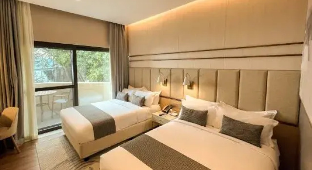 Семейный номер Premier The Lake Hotel Tagaytay