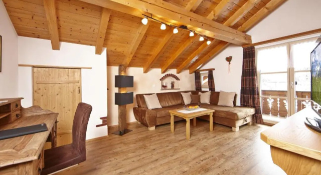 Haus Daheim, Rezervasyon Otel Mittenwald Garmisch-Partenkirchen
