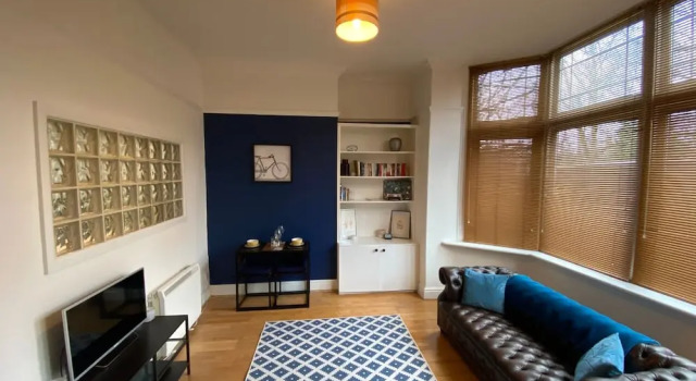 Beautiful Modern Hoole Ground Floor Apartment, Забронировать Апартаменты/квартира Отели Честера с парковкой, Парковка