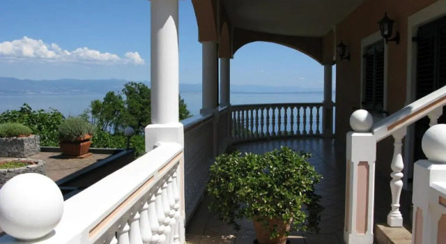 Номер Deluxe Bed and Breakfast Villa Iris