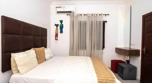 Plistbooking- Astounding 3 Bedroom Apartment Short Let In Lekki Lagos Nigeria